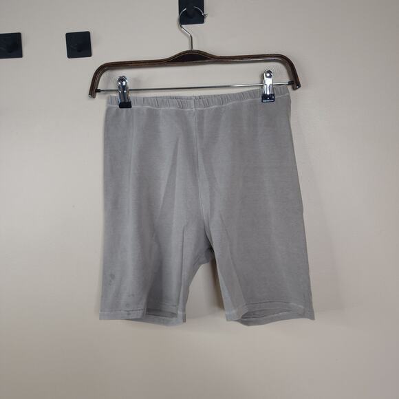 Skims SAMPLE  Bundle of Outdoor Biker Shorts and Leggings Size L - Picture 2 of 12